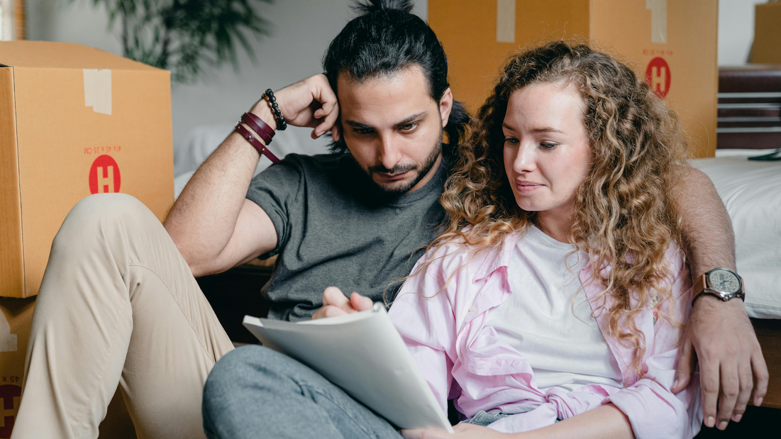 Couple Creating An Estate Planning Checklist
