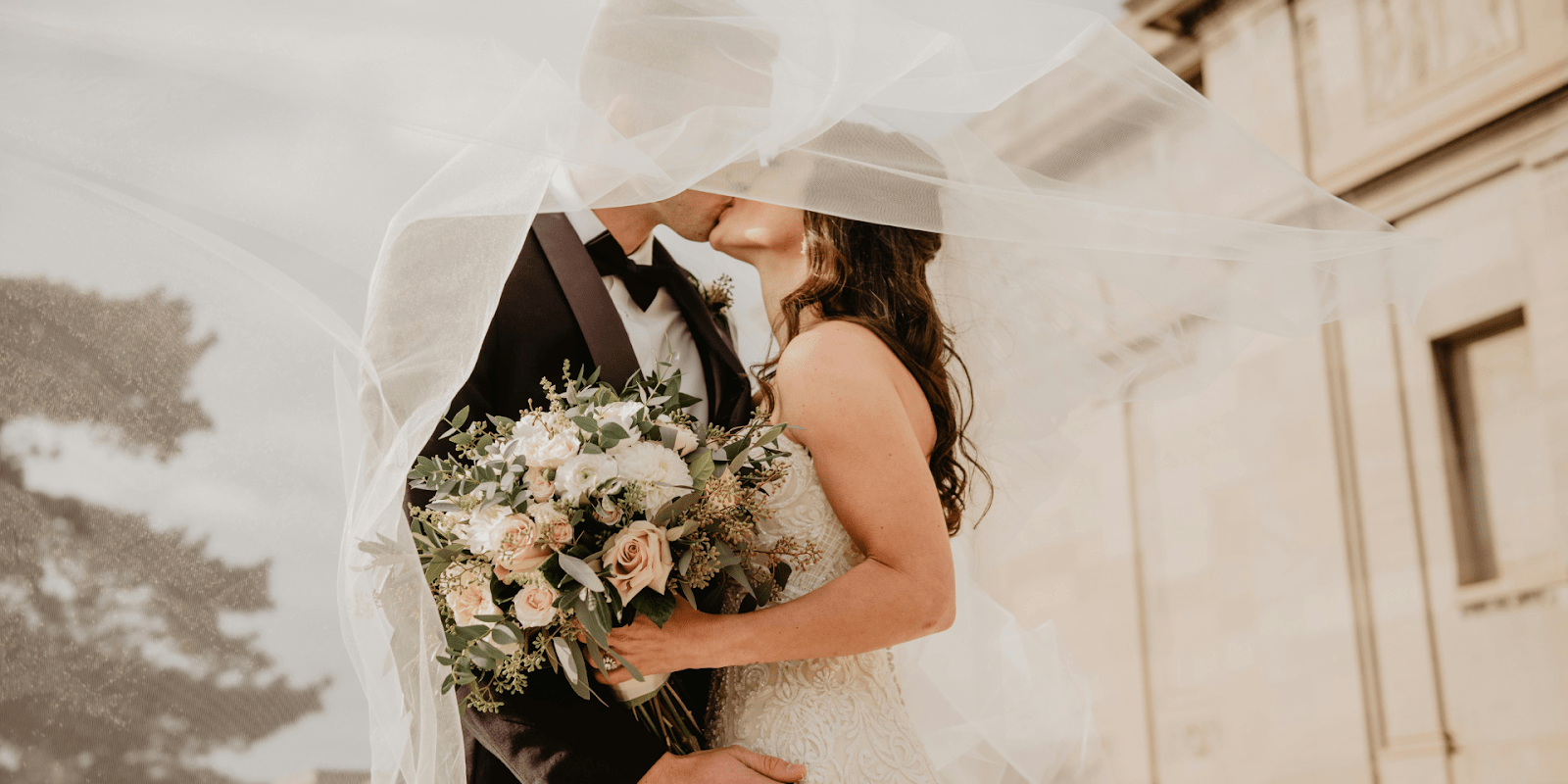 How To Plan A Wedding On A Budget